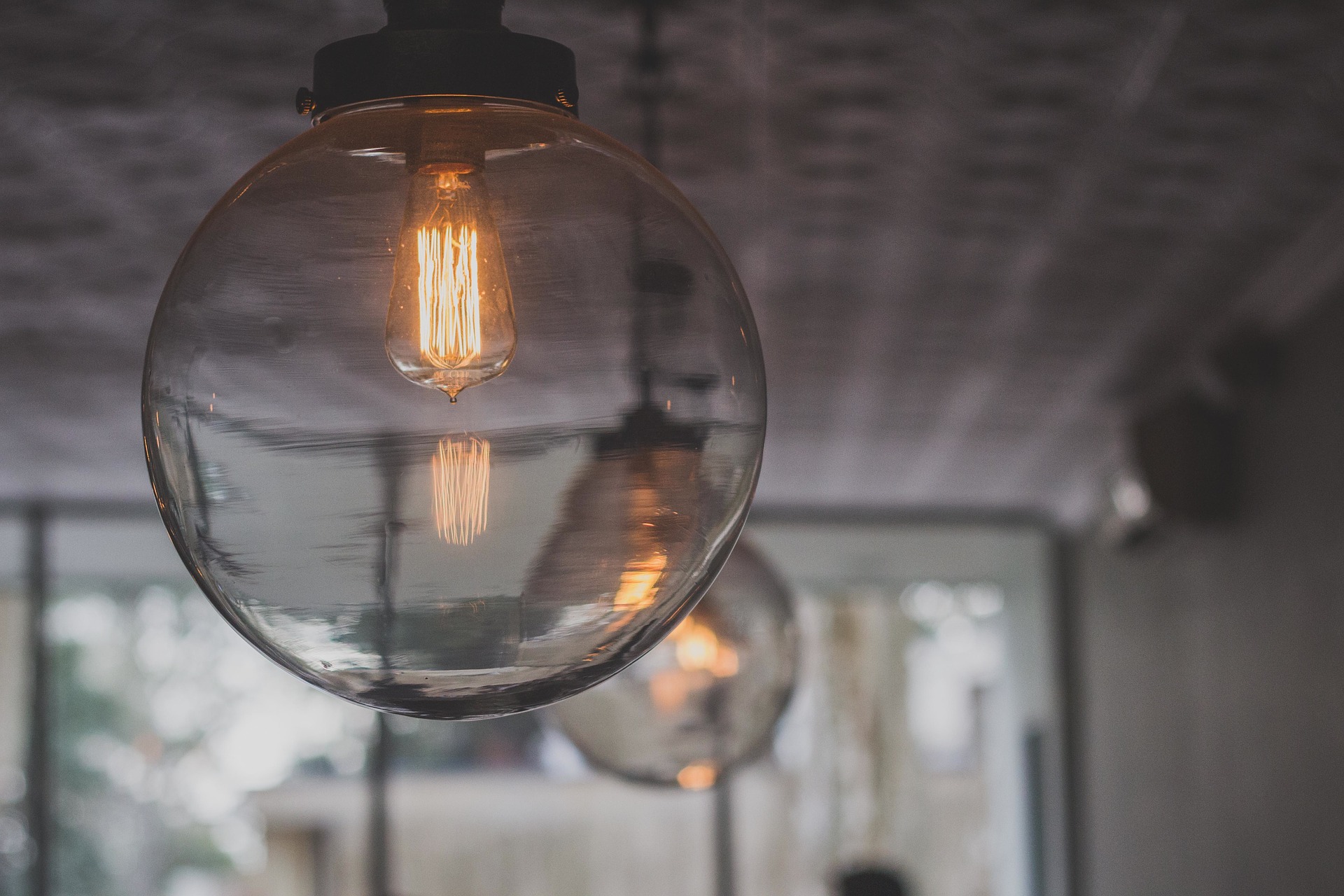 Bijlage Voorzichtigheid Worden Kleine klussen | Tips om zelf gemakkelijk je lampen te vervangen – Wonen &  Zo